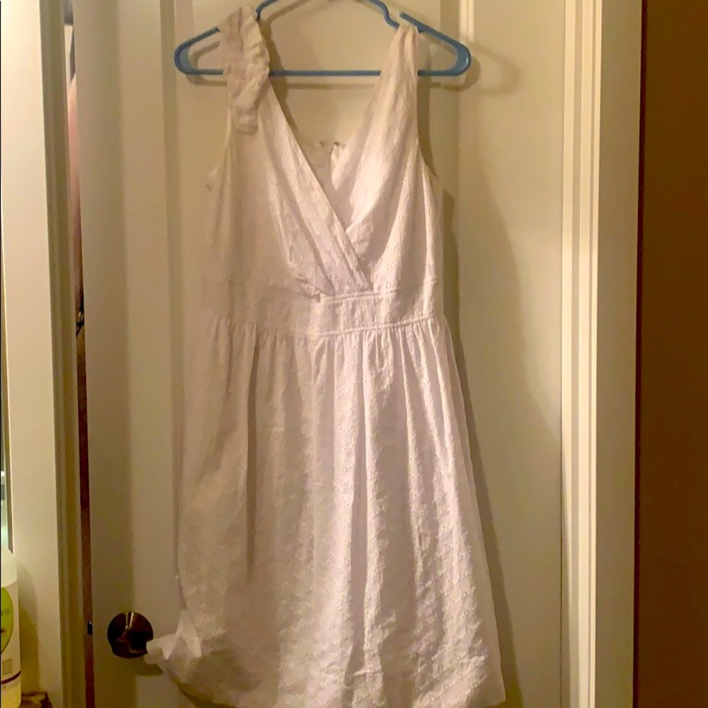 White size 10 eyelet detailed dress